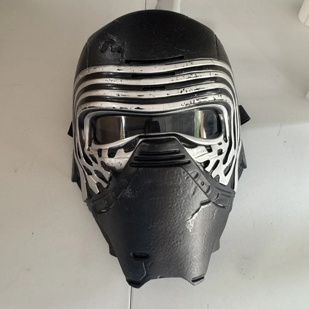 Star Wars Kylo Ren Voice Changer Mask One Size- Non-working